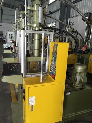 55T Fabricantes de máquinas de moldagem vertical de plásticos hidráulicos