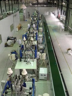 Máquina de moldagem por injecção de plástico vertical de 30 mm de diâmetro de parafuso multi-cor