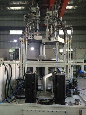 Máquina de moldagem por injecção de plástico de duas cores
