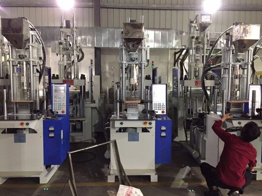 Máquina de moldagem por injecção de ventilador de plástico de 45T personalizável vertical
