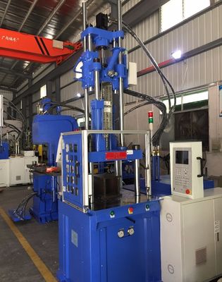 Máquina de moldagem por injecção hidráulica vertical de 55T com 2 mesas de trabalho