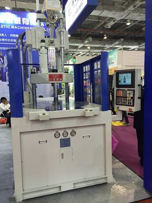 Máquina de moldagem por injecção de mesa giratória de plástico de 75 mm ejetor 85T