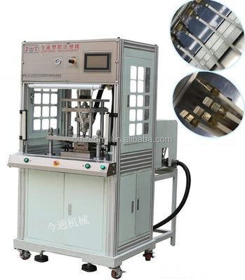200 mm Distância entre barras de ligação Máquina de moldagem por injecção de plástico de baixa pressão JTT-100