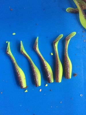 Máquina de moldagem por injecção de plástico para a produção de iscas de peixe de precisão