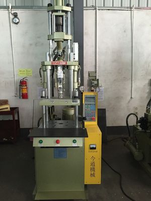 Pequena máquina de moldagem por injecção vertical de plástico de 30 toneladas de diâmetro de parafuso de 25 mm