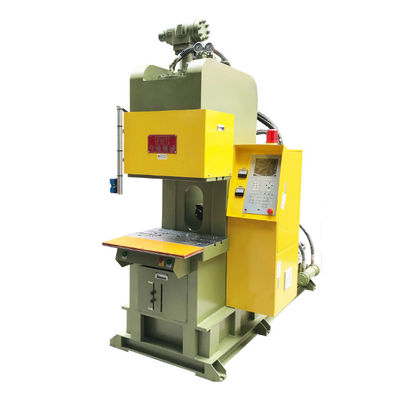 Máquina de moldagem horizontal de cabeça de carregamento de veículos elétricos 55T
